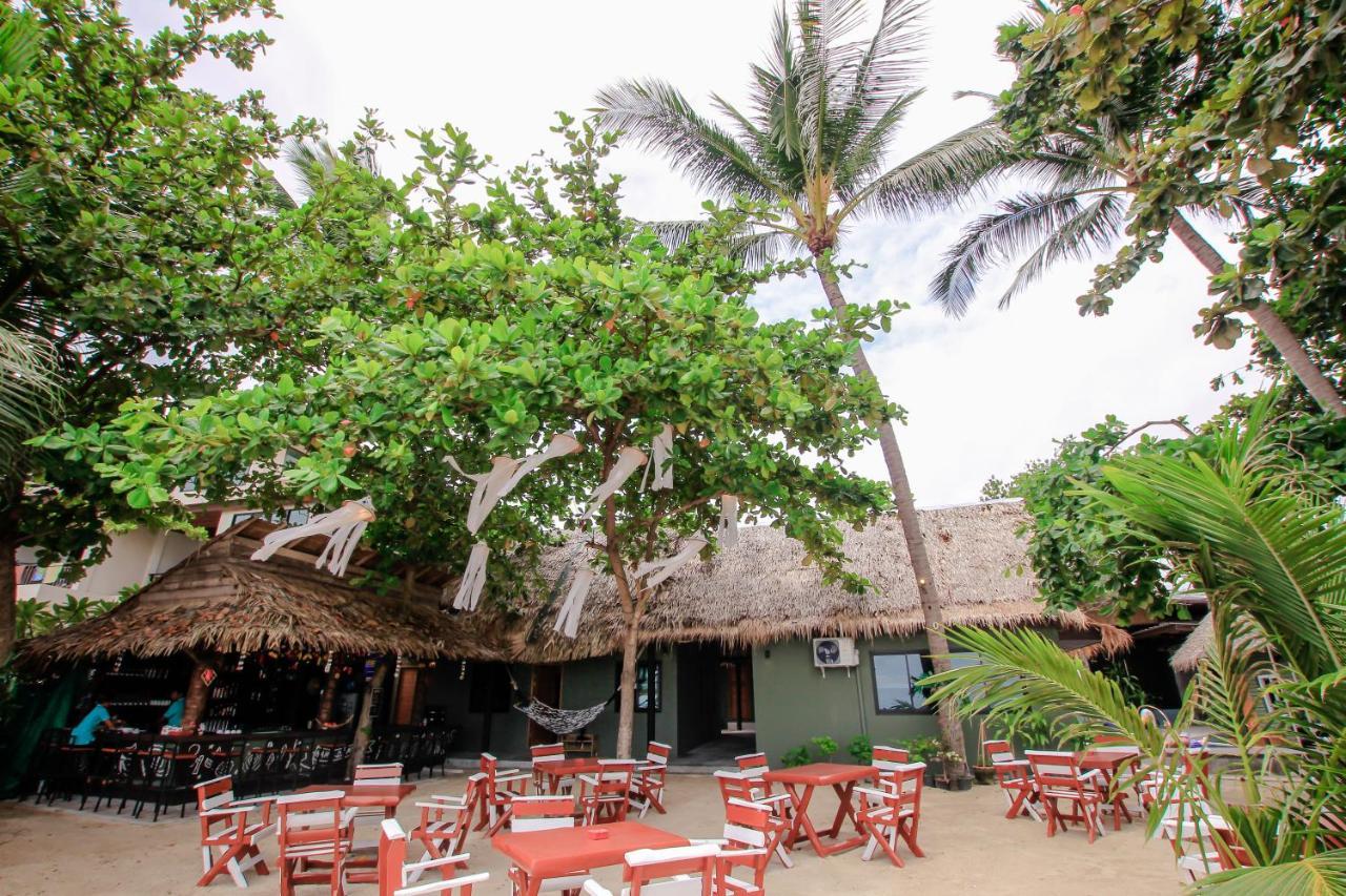 Bandon Beach Bar & Hostel (Adults Only) Lamai Beach  Bagian luar foto