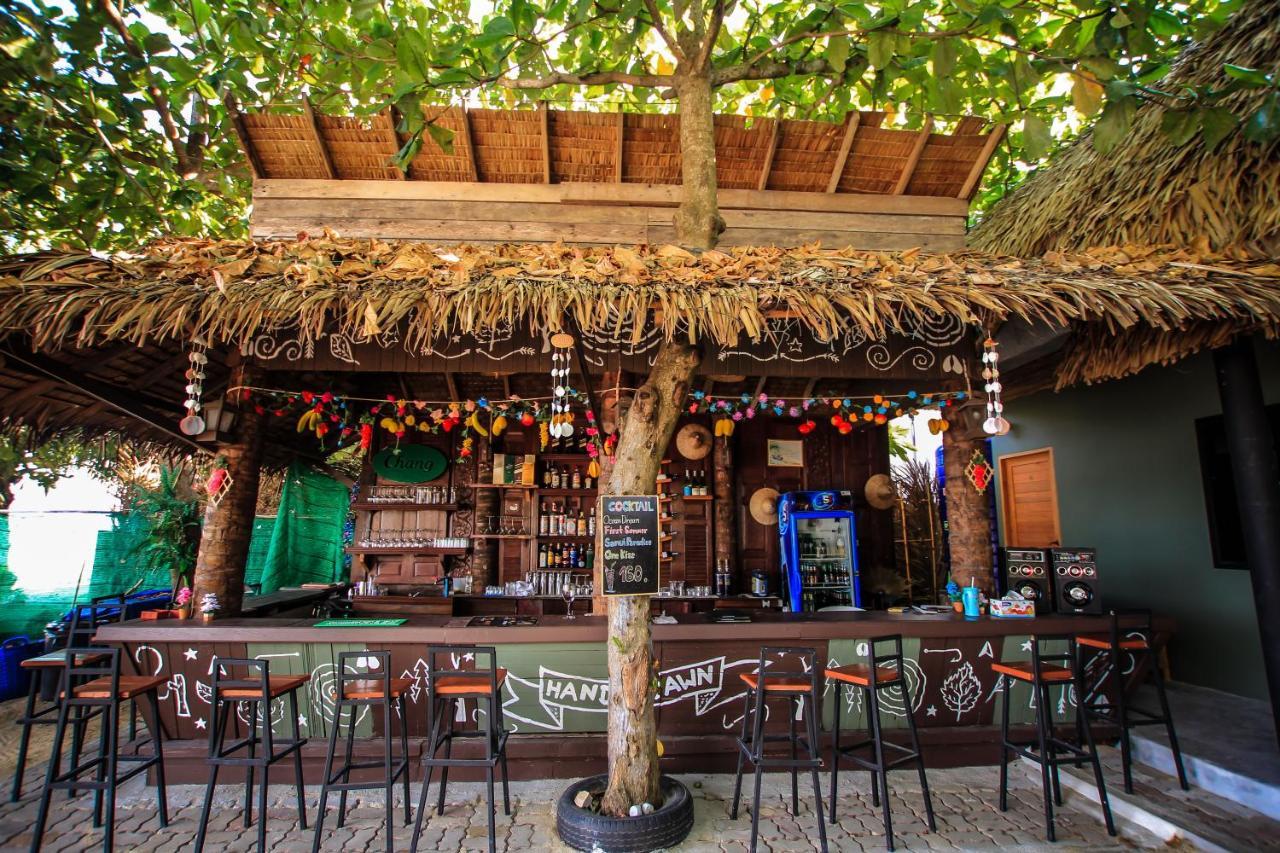 Bandon Beach Bar & Hostel (Adults Only) Lamai Beach  Bagian luar foto